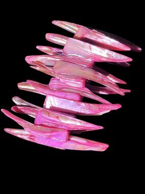 Y2K Hot Pink Mother of Pearl Spike Shell Stretch Bracelet 6” flat